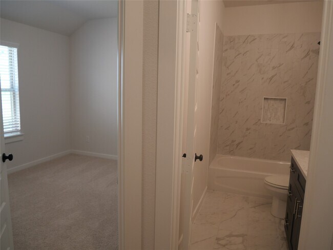 Building Photo - 6435 Downey Ln