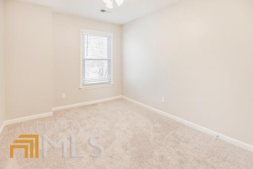 Building Photo - 17 Hollow Springs Ln