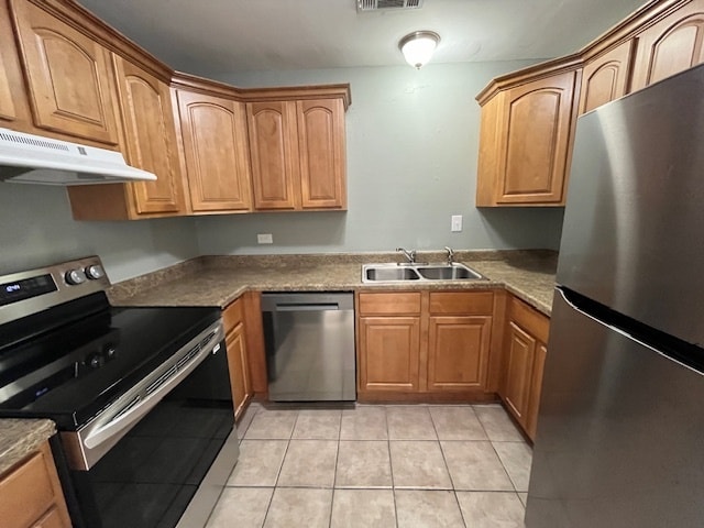 Building Photo - 208-216 Monarch Dr