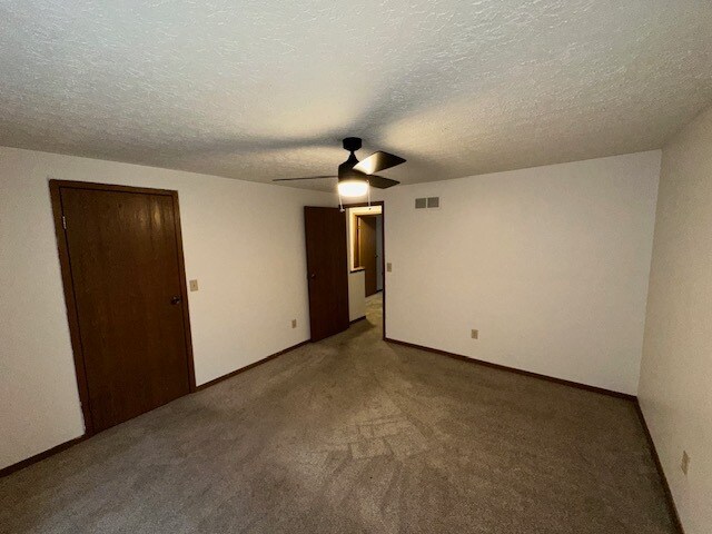 Building Photo - 966 Hidden Acres Ct