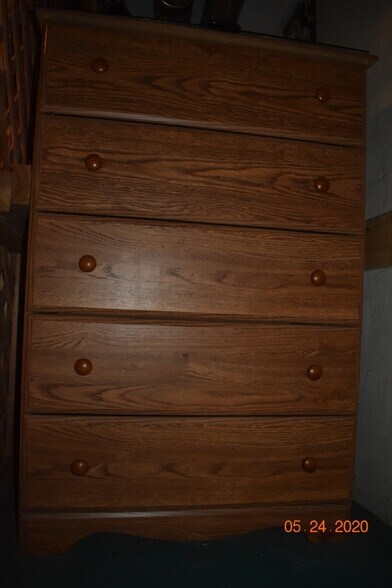 Building Photo - 533 Elizabeth St