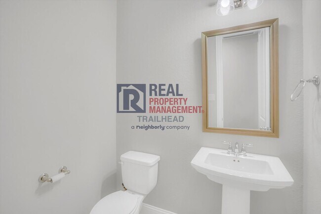 Building Photo - Spacious Home with Office & Media Room in Tavolo Park