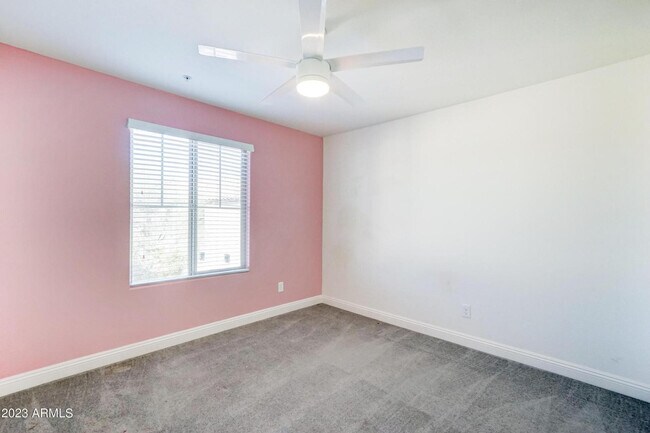 Building Photo - 2297 N Alsap Rd
