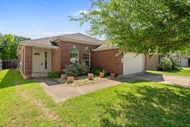 Building Photo - 20612 Farm Pond Ln