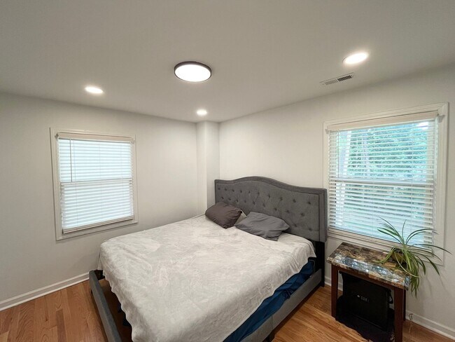 Building Photo - Modern 3BD, 2BA Near Downtown Durham with Assigned Off-Street Parking and Backyard