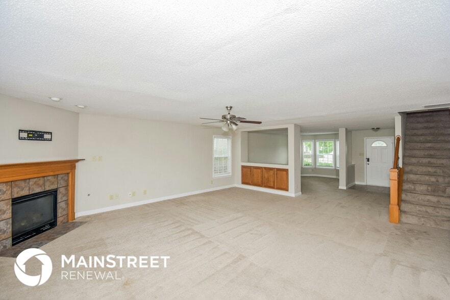 Building Photo - 8208 Firefly Way