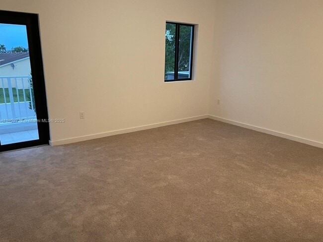 Building Photo - 25308 SW 135th Ave