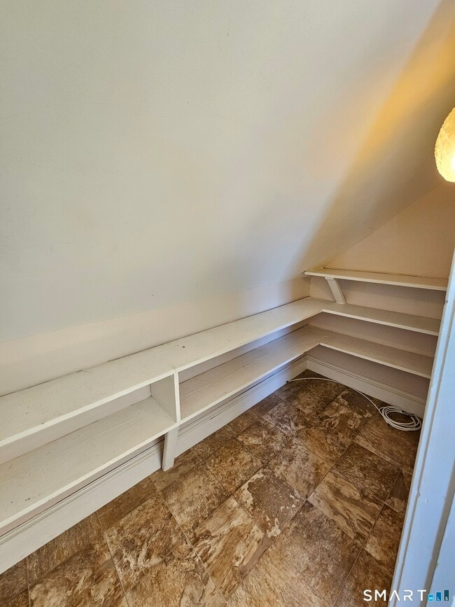 Building Photo - 37 Bloomfield Ave