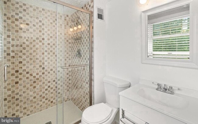 Building Photo - 20321 Watkins Meadow Dr