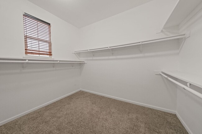 Building Photo - 10228 Pedra Do Sol Way