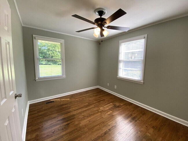 Building Photo - Brick Ranch in Columbia County!