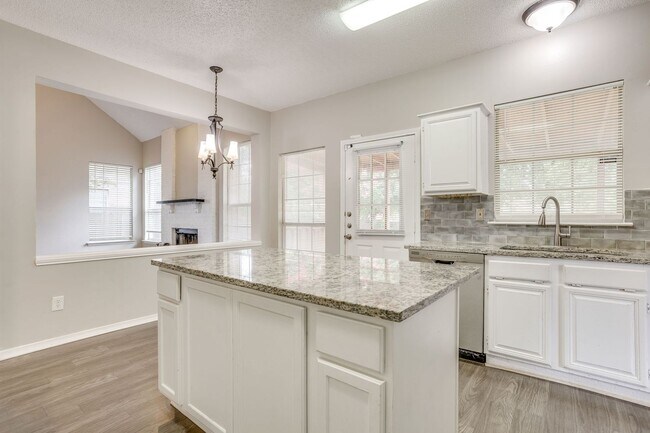 Building Photo - Great Large 4 Bedroom, 2.5 Bath Home Ready for New Tenants- Crowley ISD- 76123