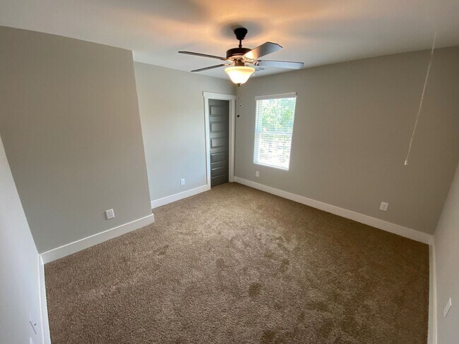 Building Photo - PRE LEASING FOR AUGUST 2026! NEW CONSTRUCTION!