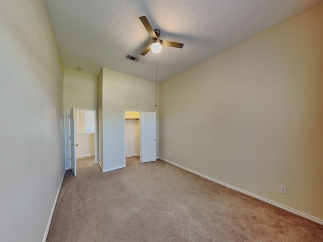 Building Photo - Move-In Special: $500 off the first full m...