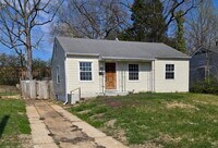 Building Photo - "Charming 3-Bedroom Home on Cameron Road, St. Louis – Cozy 1026 Sq Ft with Full Bath!"  We accept...