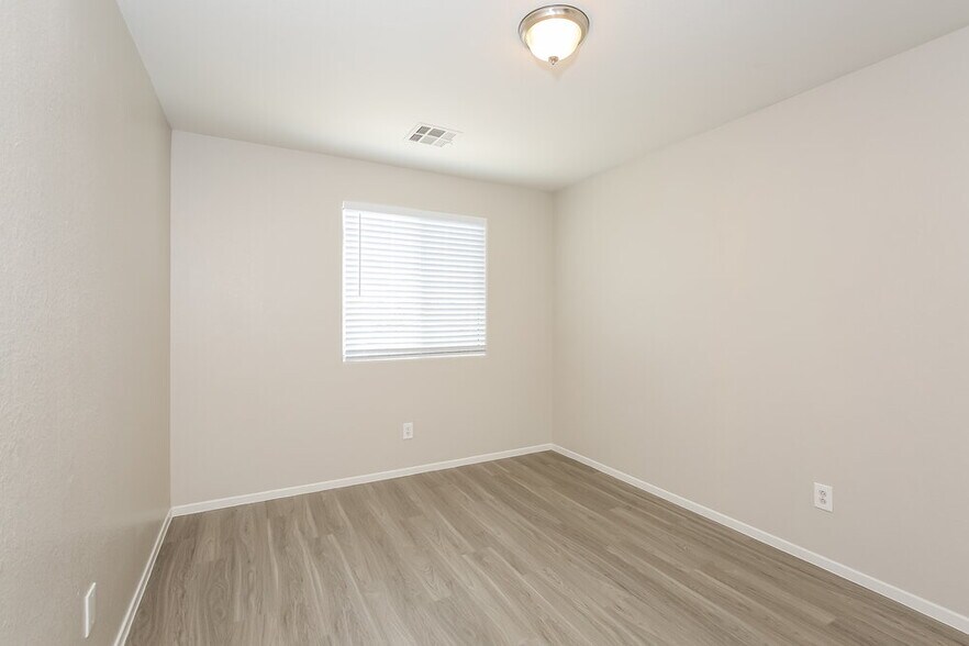 Building Photo - 3124 Alder Grove Ct