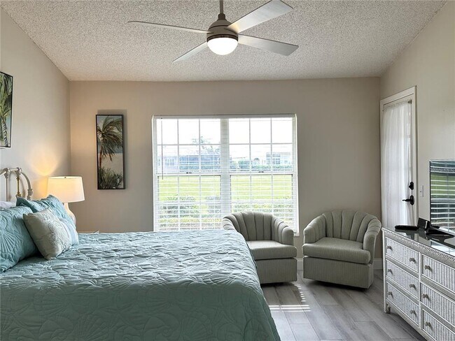 Building Photo - 5906 Doral Dr