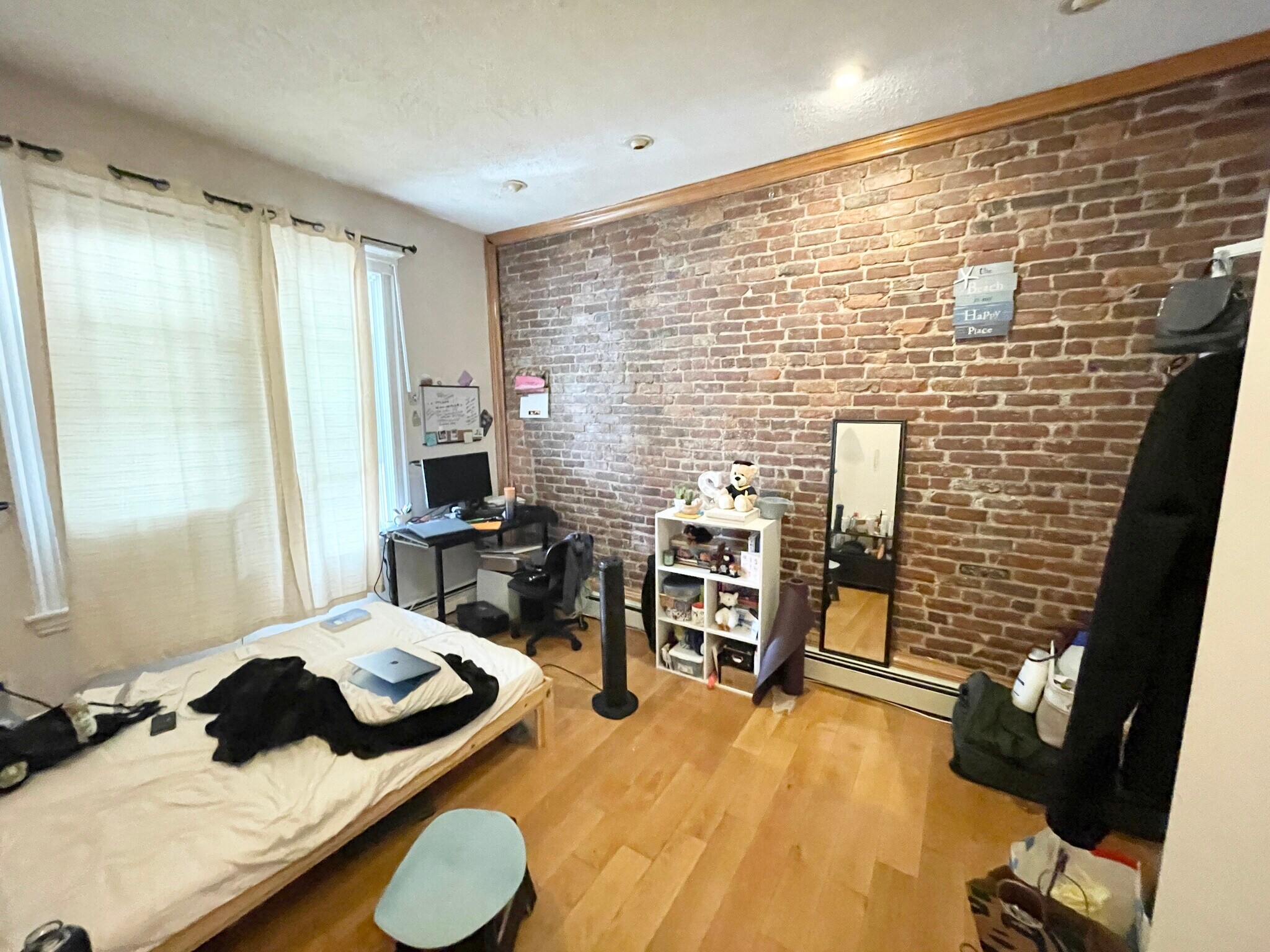 Building Photo - 22 S Huntington Ave