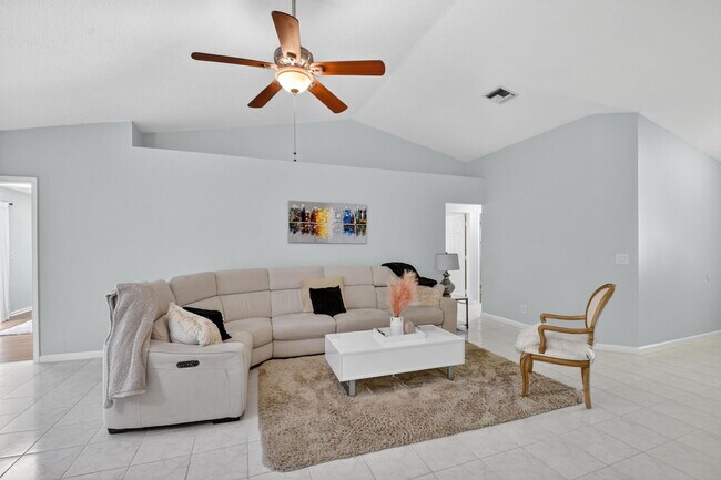 Building Photo - 1080 Salmon Isle