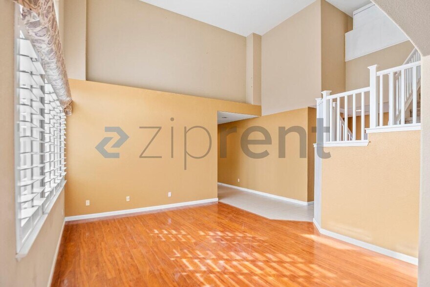 Building Photo - 25 Zion Ct