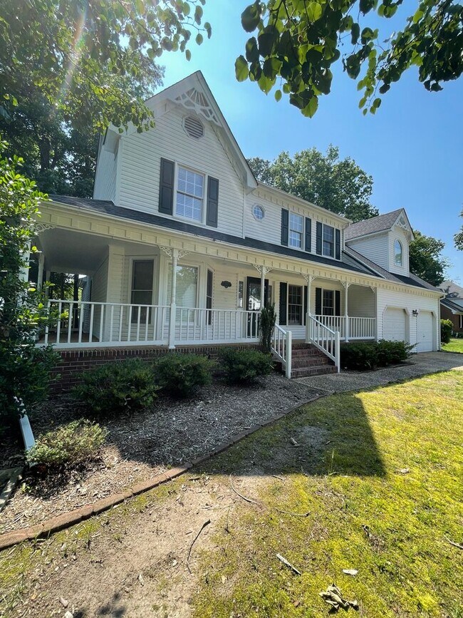 Building Photo - 403 Coach Hovis Dr