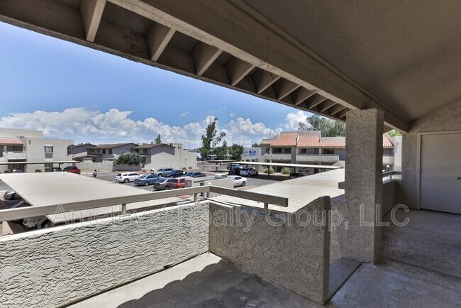 Building Photo - 11666 N 28th Dr