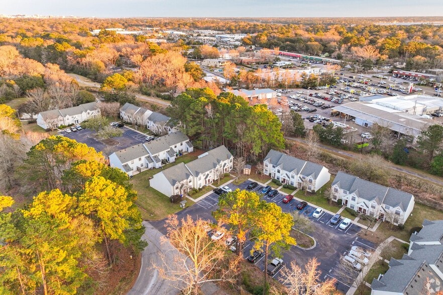 Primary Photo - Mulberry Place Apartments