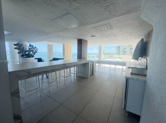 Building Photo - 770 Claughton Island Dr