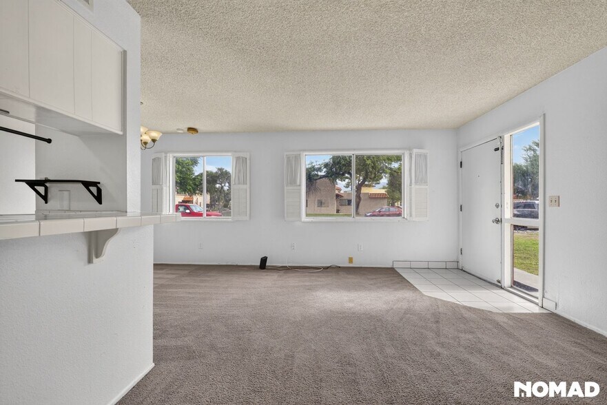 Building Photo - 6640 Calle Ln