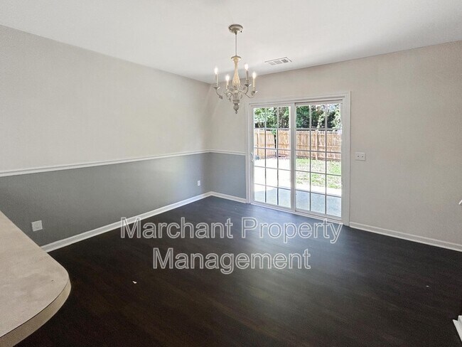 Building Photo - 510 Riello Dr