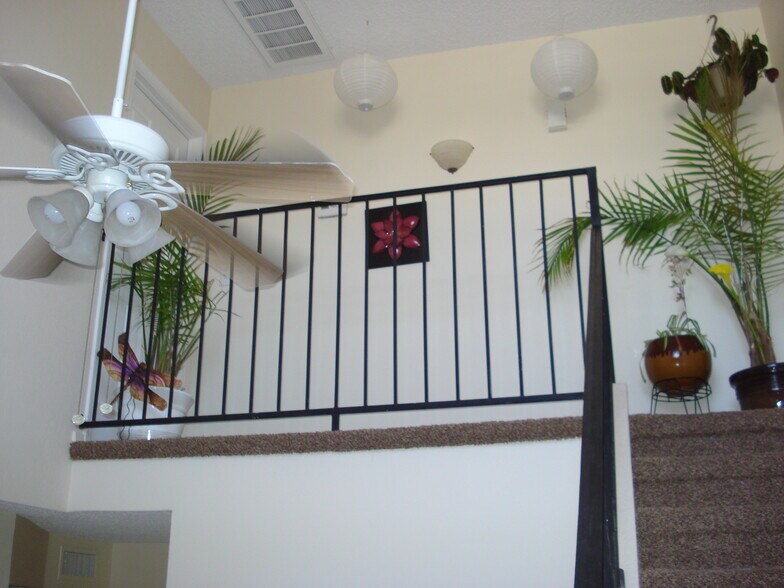 Building Photo - 8625 E Belleview Pl