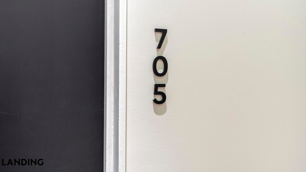 Building Photo - 143 E Commerce St