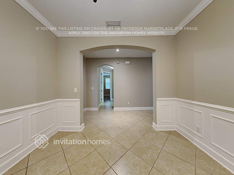 Building Photo - 12243 Woodbend Ct