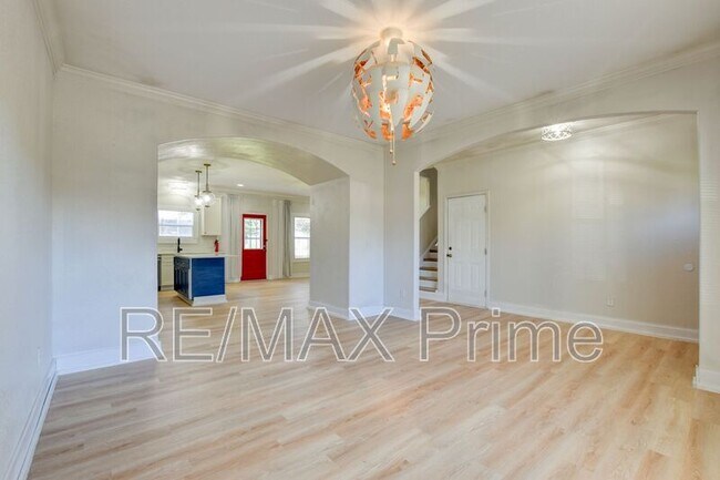 Building Photo - 8028 Glade Rd