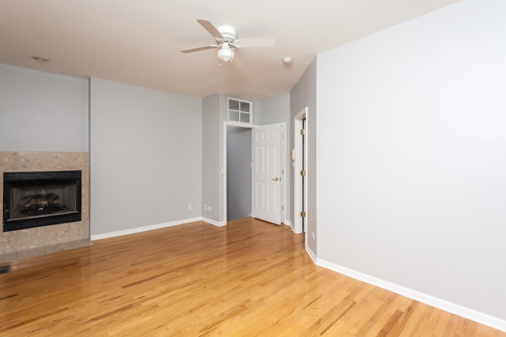 Building Photo - 2427 N Clybourn Ave