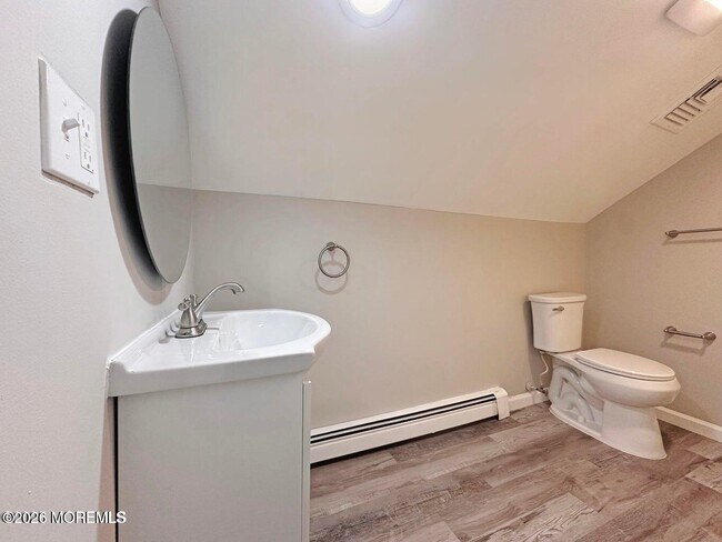 Building Photo - 405 Old Bridge Rd