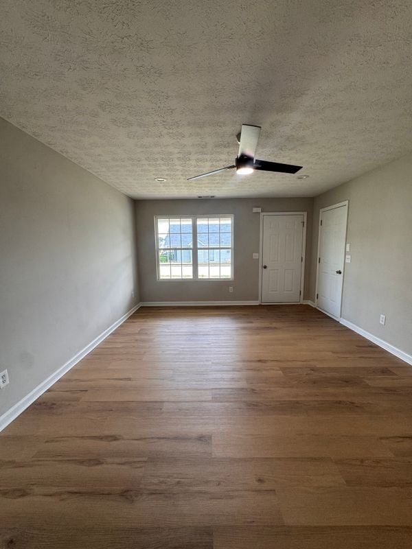 Building Photo - 10896 Big Sky Dr