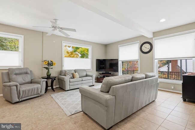 Building Photo - 7137 Murray Ln