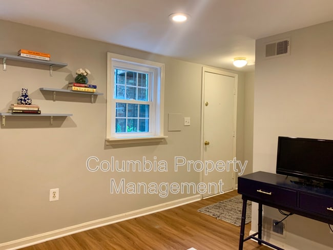 Building Photo - 1434 A St SE