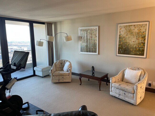 Primary Photo - Lovely 2 bedroom 2 bath condo with a river...