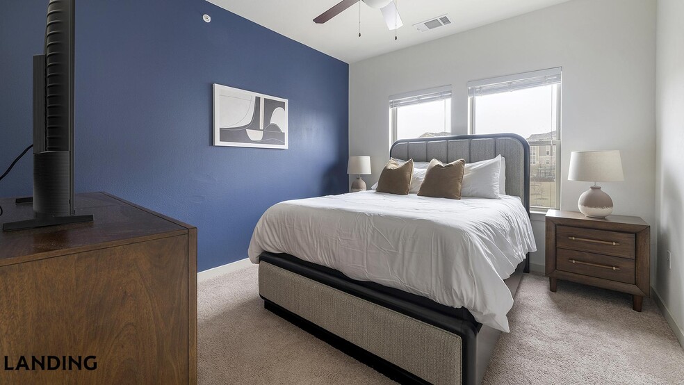 Building Photo - 2825 Main St