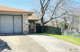 Building Photo - 110 Hughson Ct