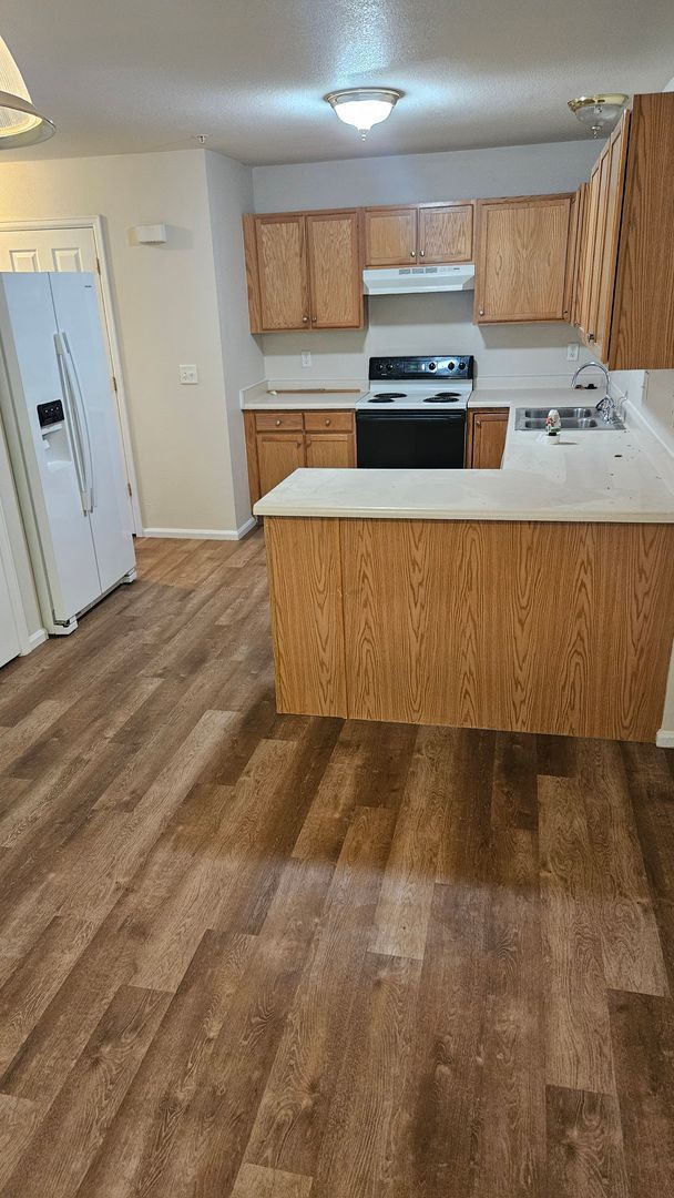 Building Photo - Cute Townhome in Rigdon Farms