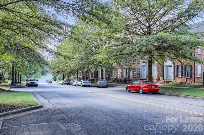 Building Photo - 155 Singleton Rd