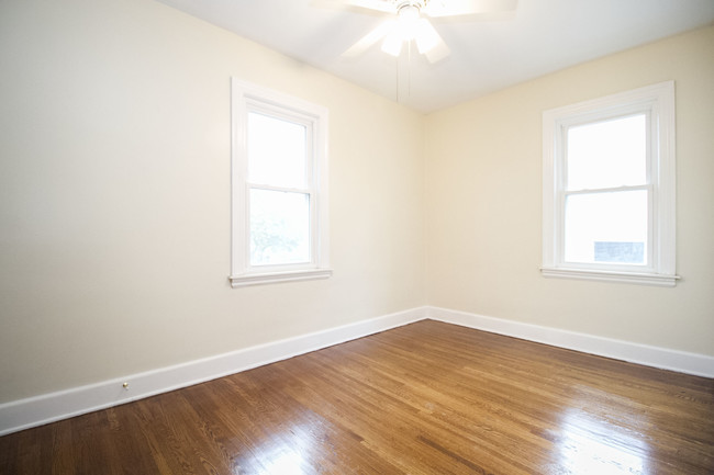 Building Photo - 942 Brinton Dr