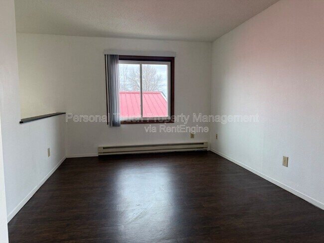 Building Photo - 2131 2nd Ave E