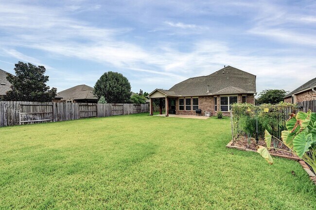 Building Photo - 18735 Waketon Dr