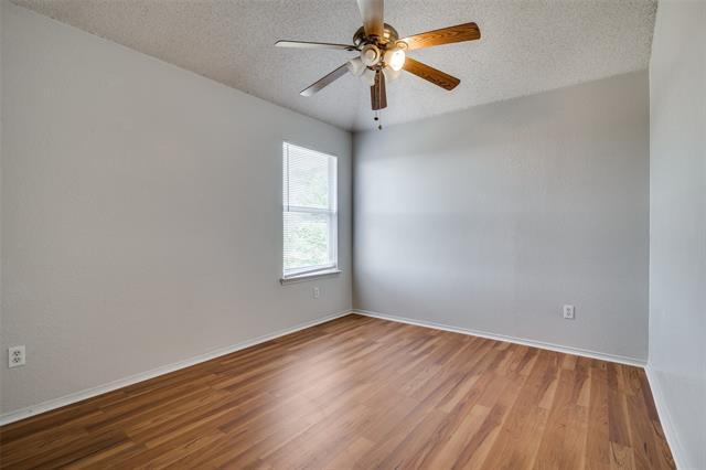 Building Photo - 2401 Redfield Dr