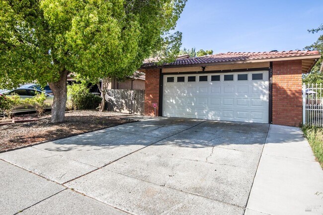 Building Photo - 2728 Almondwood Way