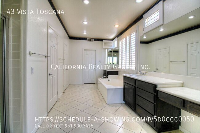 Building Photo - 43 Vista Toscana